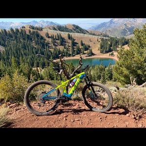 Meet your Posher, Dustin